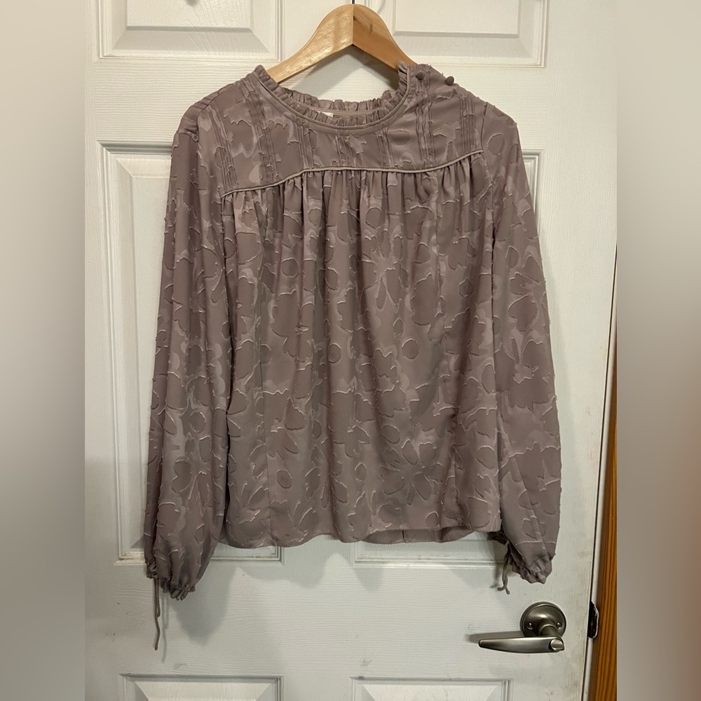 Aritzia Wilfred Lourdes blouse - size medium